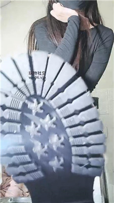 绝美兔绑带靴底灯 (4).JPG