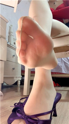 【咬猫】乳母绿母剧情    260420-33BP