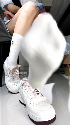 【Cat】空军白袜裸足憋J训练    260421-1BP