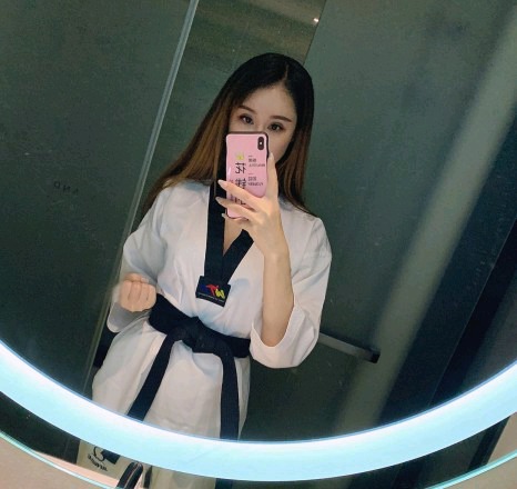 【微希S】跪下做我的人肉沙包