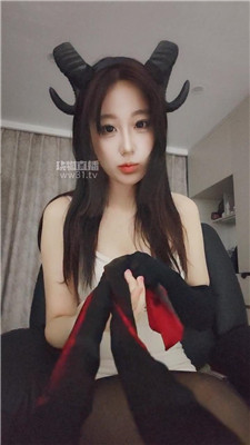 【白薇】恶魔黑丝裸足炸J    260503-35BP