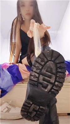 【美少女战士】陪酒女羞辱绿帽接盘侠    260614-28BP