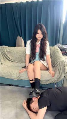 【小宇】开发反差洛丽塔萝莉
