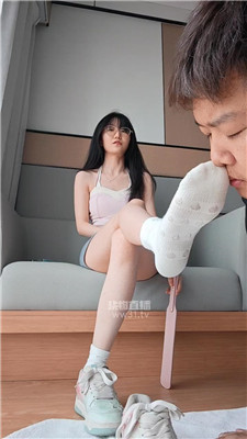 凌薇4428